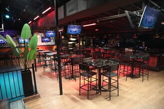 6025 Richmond Ave, Houston, TX for lease Interior Photo- Image 2 of 10