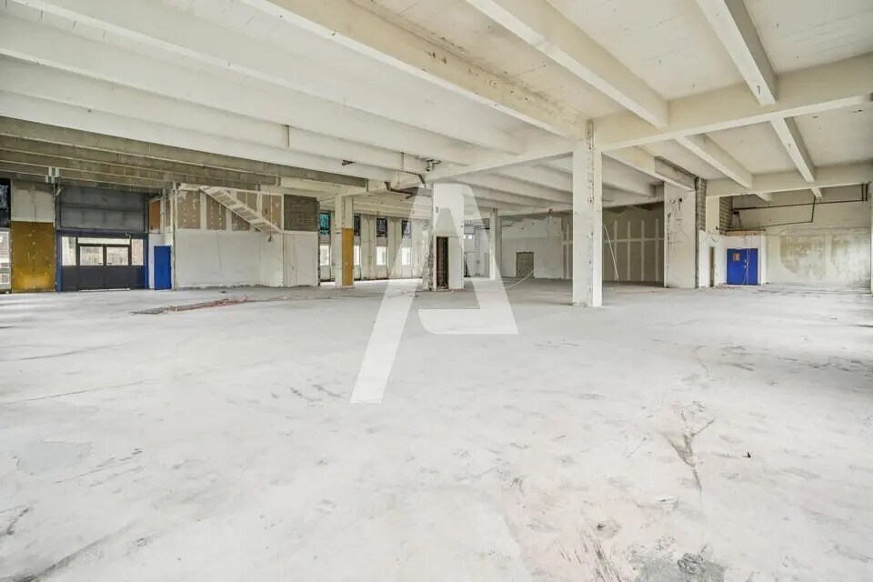 Flex in Rungis for lease Interior Photo- Image 1 of 6