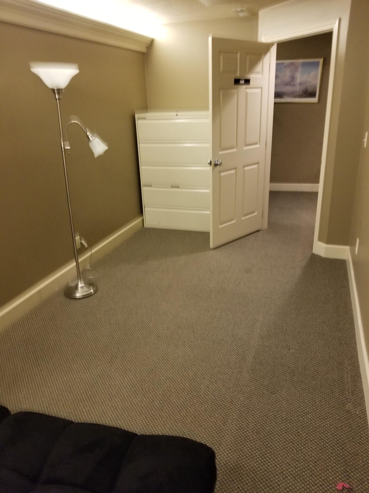 503 W 2600 S, Bountiful, UT for lease Interior Photo- Image 1 of 2