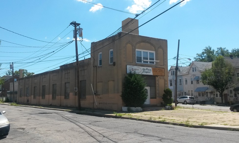 1 West St, Trenton, NJ à vendre - Photo principale - Image 1 de 1