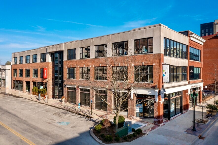 108 E Esplanade, Lexington, KY for lease - Building Photo - Image 2 of 6