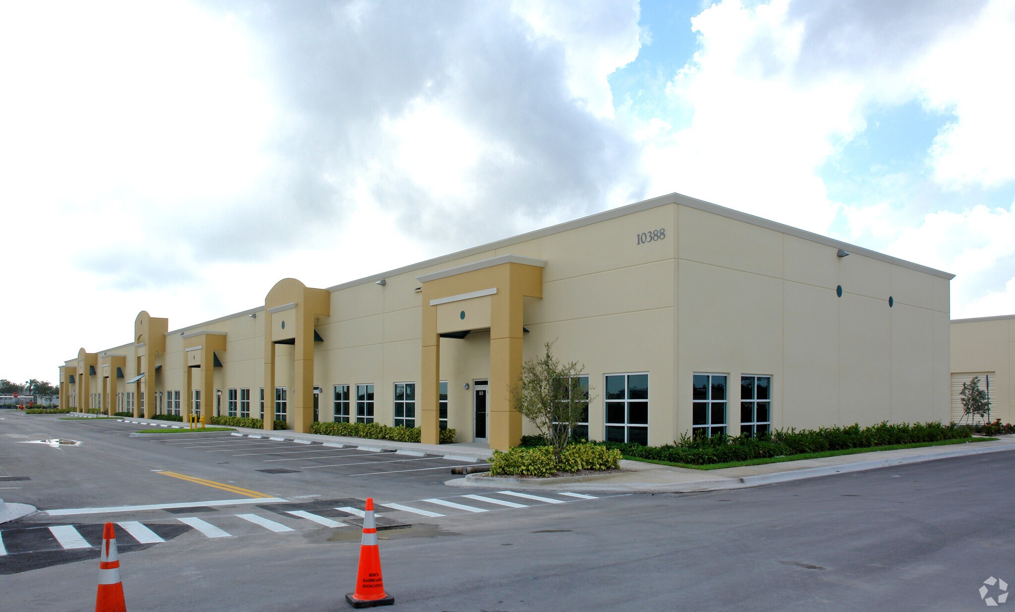 10388 State Road 84, Davie, FL à louer Photo principale- Image 1 de 86