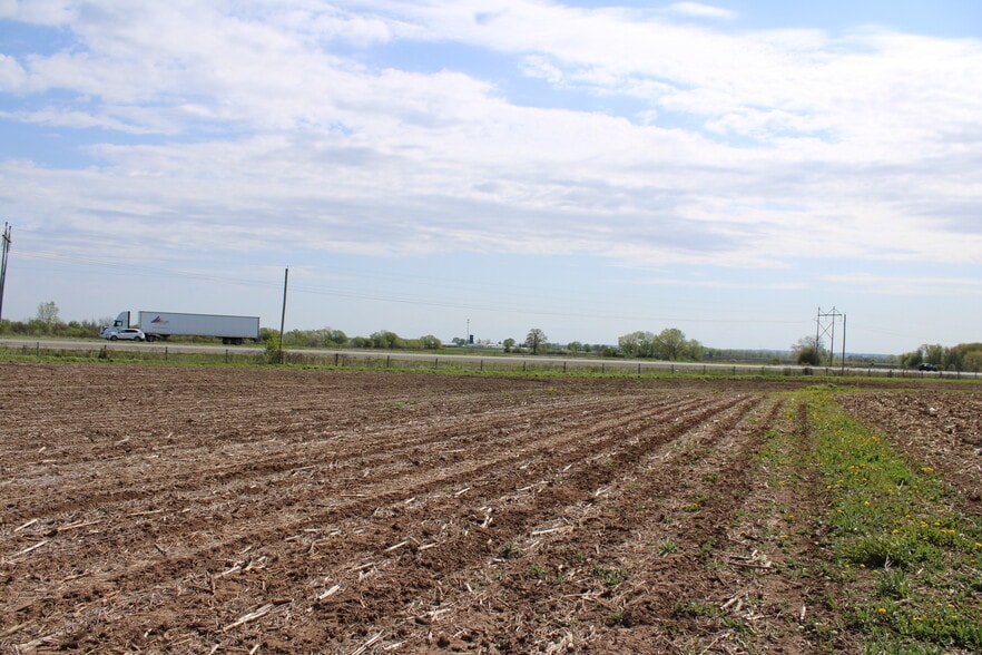 Sales Road, Van Dyne, WI for sale - Building Photo - Image 3 of 7