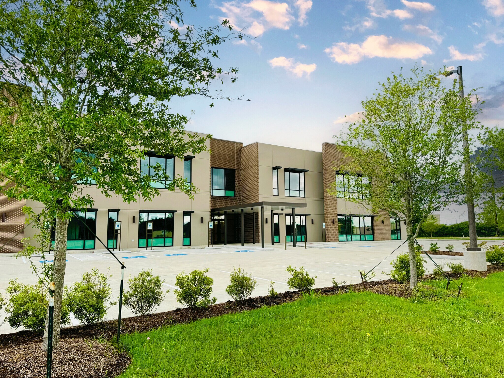 8524 Broadway St, Pearland, TX à louer Photo du bâtiment- Image 1 de 7