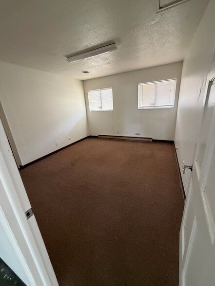 815 S Main St, Bellefontaine, OH for lease - Interior Photo - Image 3 of 5