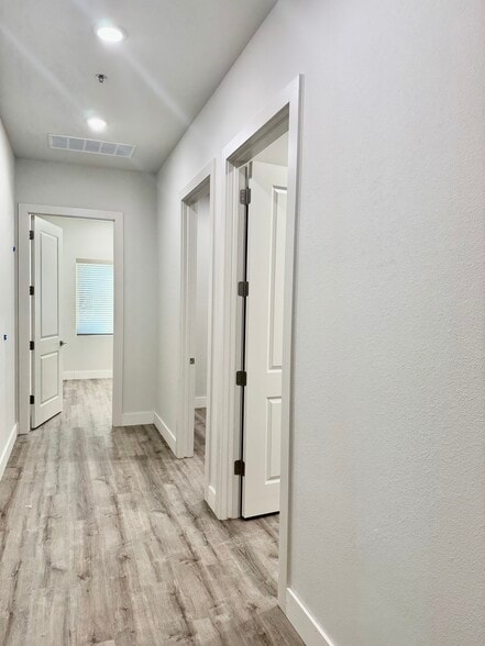 3411 Cross Timbers Rd, Flower Mound, TX for lease - Building Photo - Image 3 of 8