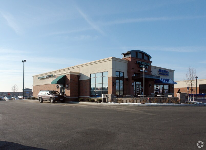 7126-7220 Fulton Dr, Canton, OH à louer - Photo principale - Image 3 de 9