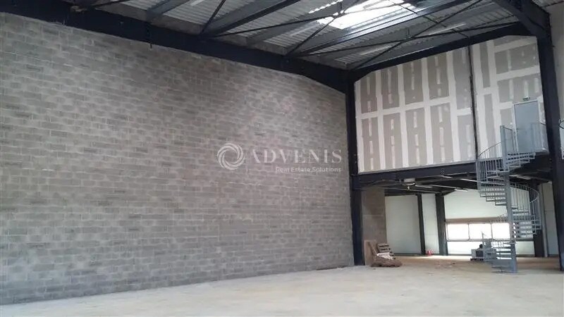 Flex in Bussy-Saint-Georges for lease - Interior Photo - Image 1 of 7