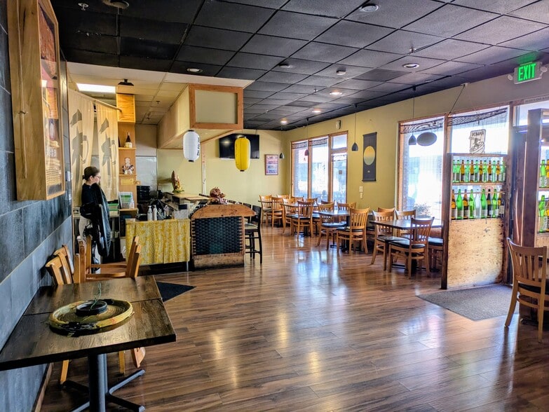 15928 Ventura Blvd, Encino, CA for lease - Building Photo - Image 3 of 30