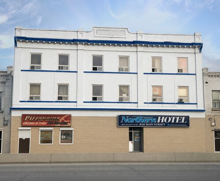 826 Main St, Winnipeg, MB à vendre - Photo du bâtiment - Image 1 de 1