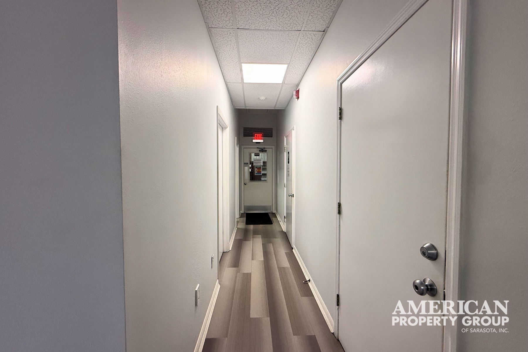 5946 Clark Center Ave, Sarasota, FL for lease Interior Photo- Image 1 of 20