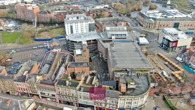 8-9 Iron Gate, Derby à louer Photo du bâtiment- Image 2 de 4