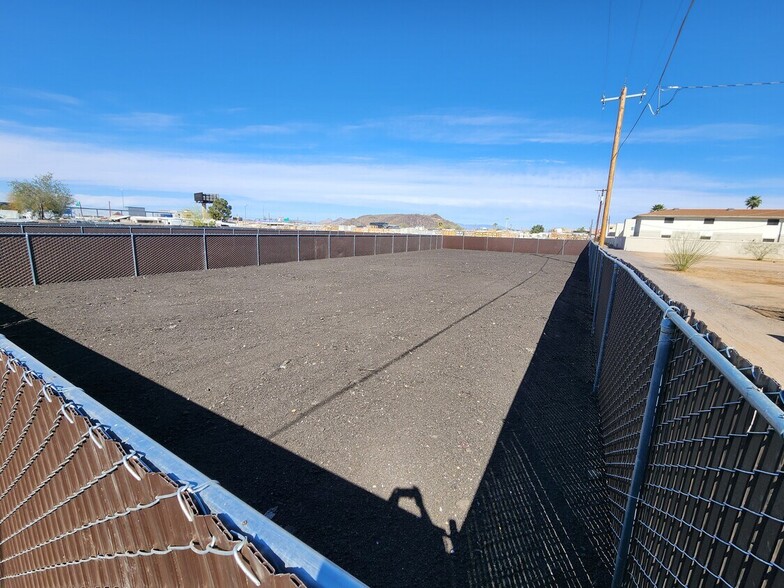 21407 N 24th Ave, Phoenix, AZ for lease - Building Photo - Image 2 of 4