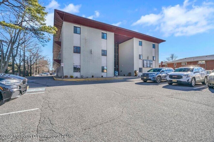 445 Brick Blvd, Brick, NJ à louer - Photo du bâtiment - Image 3 de 33