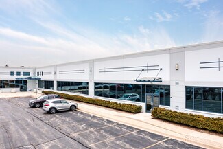 Plus de détails pour 2280 White Oak Cir, Aurora, IL - Local d'activités à louer