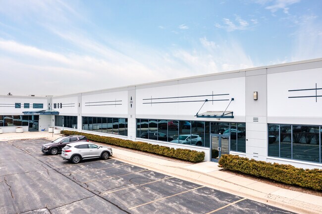 More details for 2280 White Oak Cir, Aurora, IL - Flex for Lease