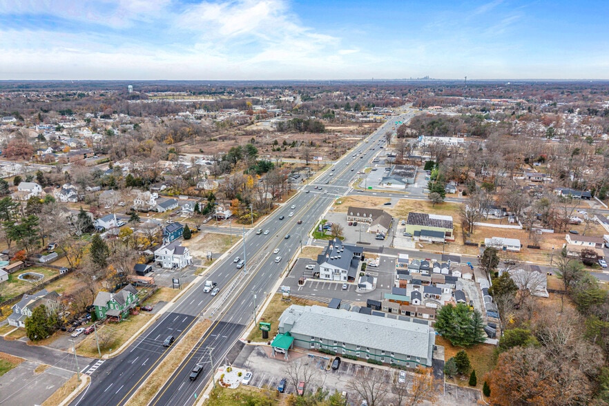 300 S Route 73, Berlin, NJ à vendre - Photo du bâtiment - Image 3 de 105