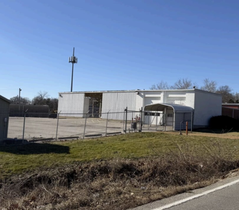 9816 Reavis Rd, Saint Louis, MO for sale Primary Photo- Image 1 of 2