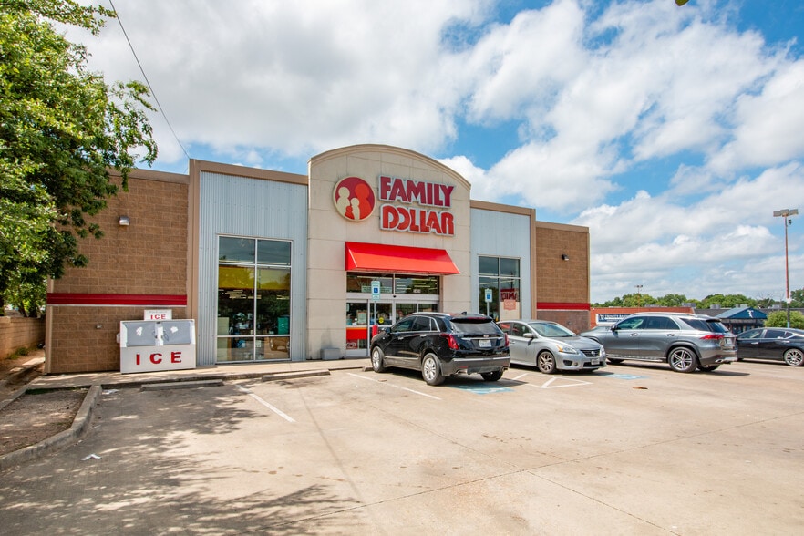 2426 W Ledbetter Dr, Dallas, TX for sale - Building Photo - Image 1 of 6