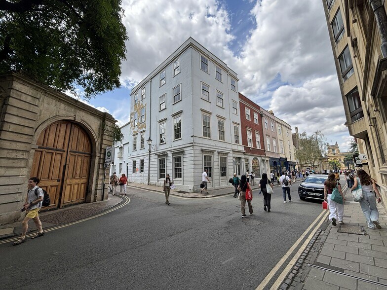 16-17 Turl St, Oxford à vendre - Photo du bâtiment - Image 3 de 7