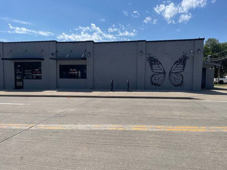 6990 Main St, Frisco, TX for lease - Building Photo - Image 3 of 15