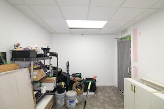 27621 Warren Rd, Garden City, MI for lease Interior Photo- Image 2 of 2