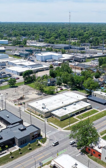 1501-1505 Bonner St, Ferndale, MI for sale - Building Photo - Image 2 of 11