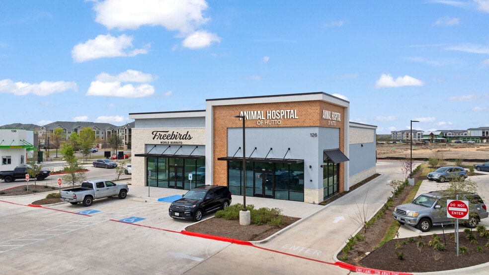 126 Chris Kelley blvd, Hutto, TX for sale - Building Photo - Image 3 of 17