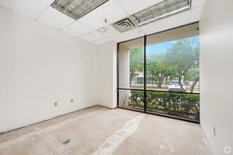 7920 Elmbrook Dr, Dallas, TX for lease Interior Photo- Image 1 of 2
