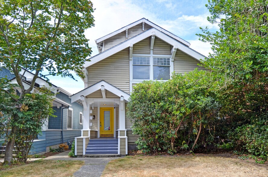 2215 Yale Ave E, Seattle, WA for sale - Primary Photo - Image 1 of 19