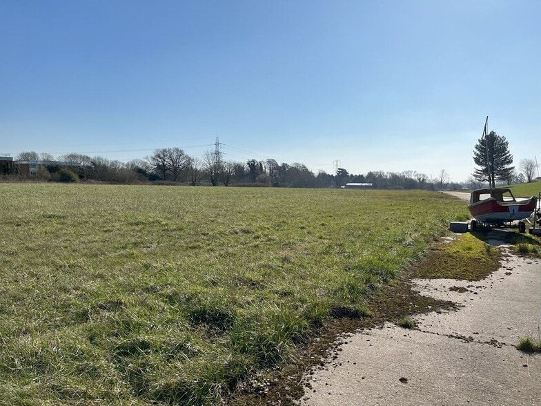 Horton Rd, Slough à vendre - Photo du bâtiment - Image 3 de 3