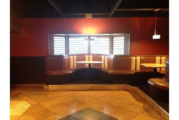 2020 Country Club Ave NW, Huntsville, AL à vendre - Photo intérieure - Image 3 de 10