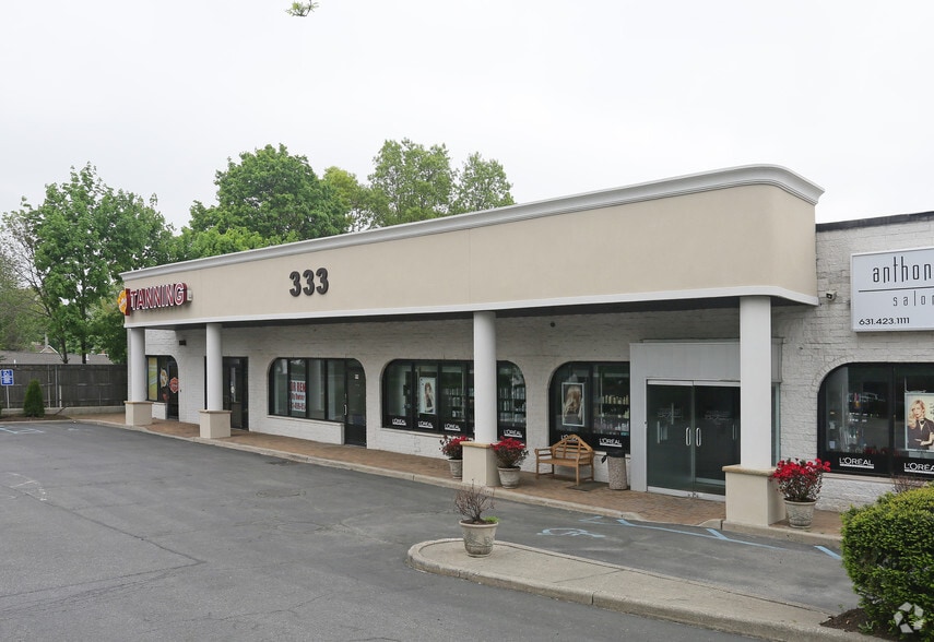 333 E Jericho Tpke, Huntington Station, NY for lease - Building Photo - Image 2 of 3