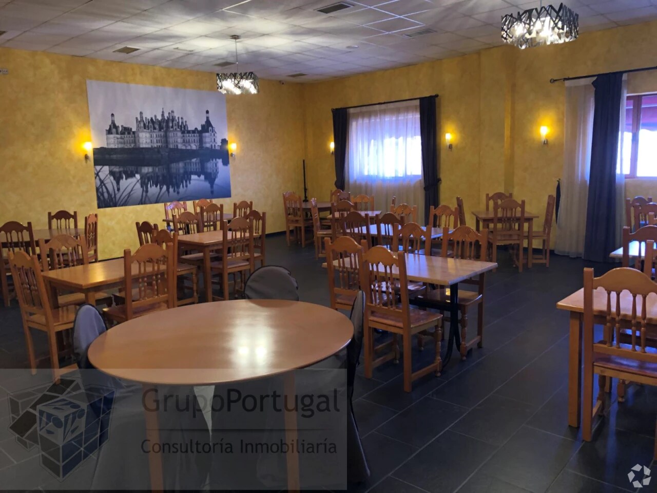 Commerce de détail dans Arroyomolinos, Madrid à louer Photo principale- Image 1 de 11