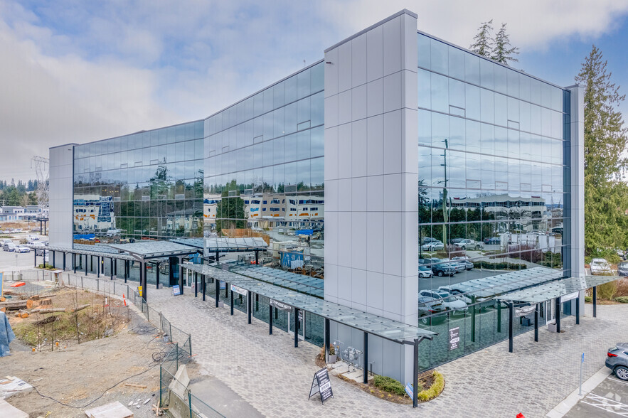 15350 Croydon Dr, Surrey, BC for lease - Primary Photo - Image 1 of 9