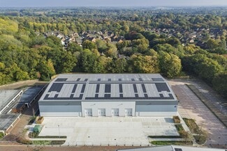 Plus de détails pour Wade Rd, Basingstoke - Industriel à louer