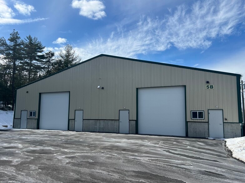111 Hopkins Hill Rd, West Greenwich, RI for lease - Building Photo - Image 1 of 12