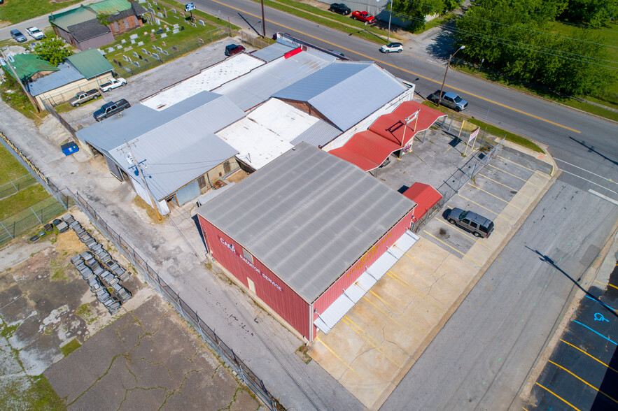 101 Moulton St W, Decatur, AL for lease - Building Photo - Image 2 of 8