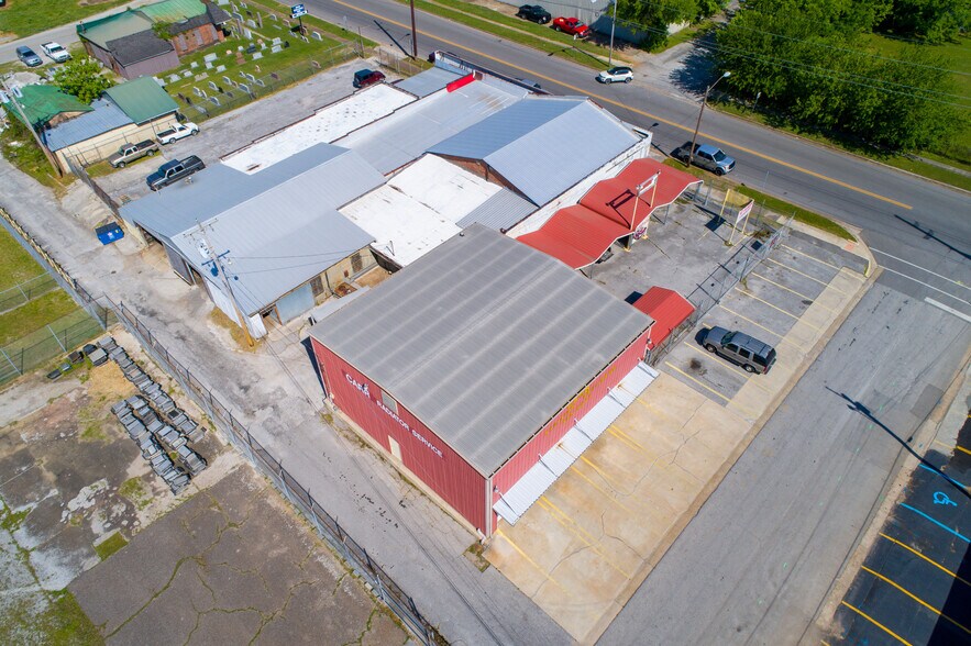 101 Moulton St W, Decatur, AL à louer - Photo du bâtiment - Image 2 de 8