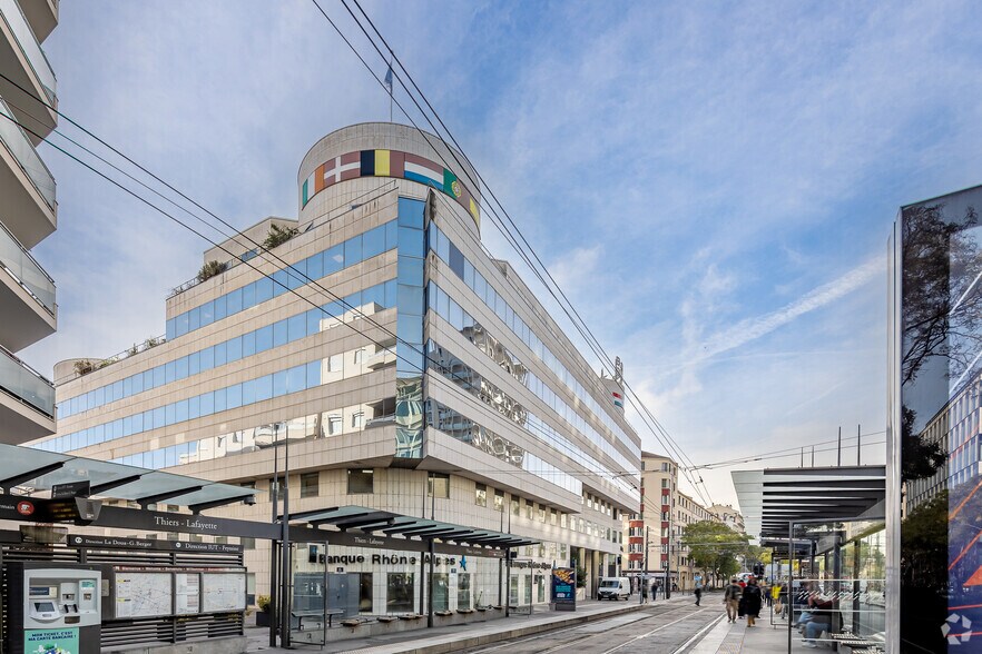 235 Cours Lafayette, Lyon à louer - Photo du bâtiment - Image 3 de 27