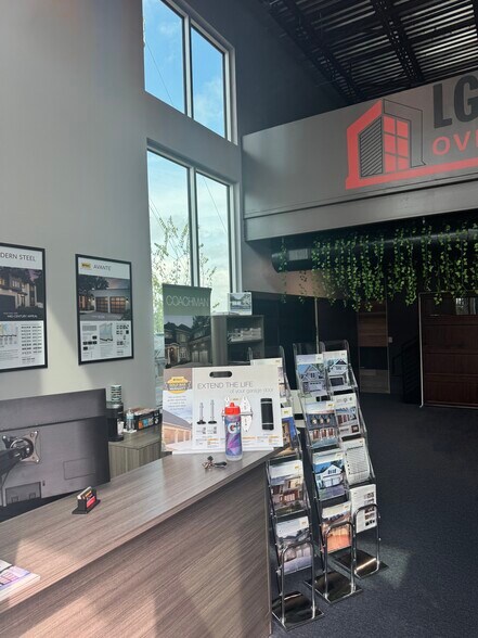 2512 W Pecan St, Pflugerville, TX à louer - Photo du bâtiment - Image 3 de 11