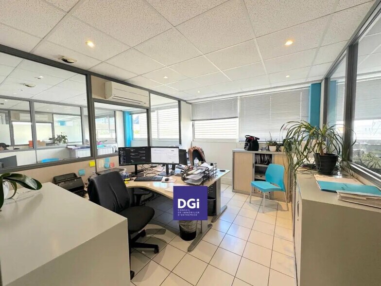 Bureau dans Nîmes à louer - Photo intérieure - Image 3 de 6