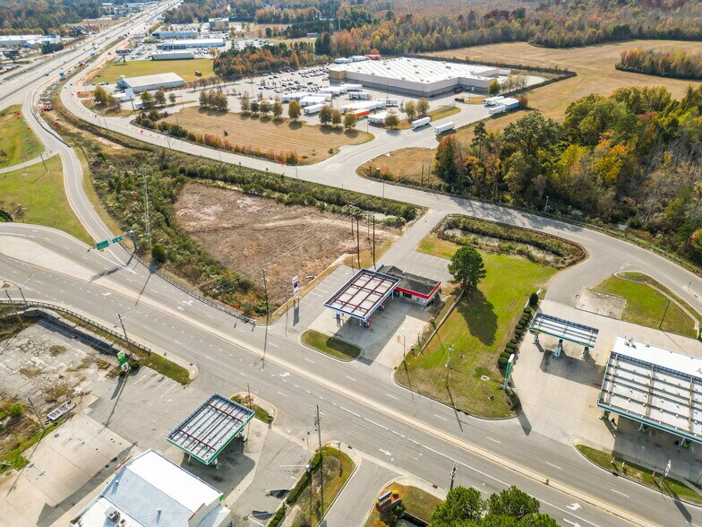 5105 N Fayetteville Rd, Lumberton, NC à vendre - Photo principale - Image 2 de 17