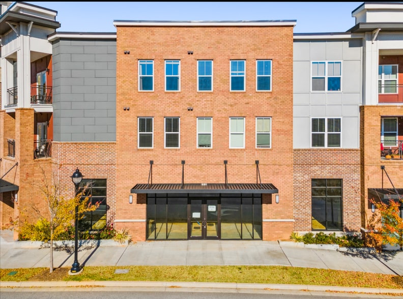 503 E Stone Ave, Greenville, SC à louer - Photo du bâtiment - Image 3 de 8