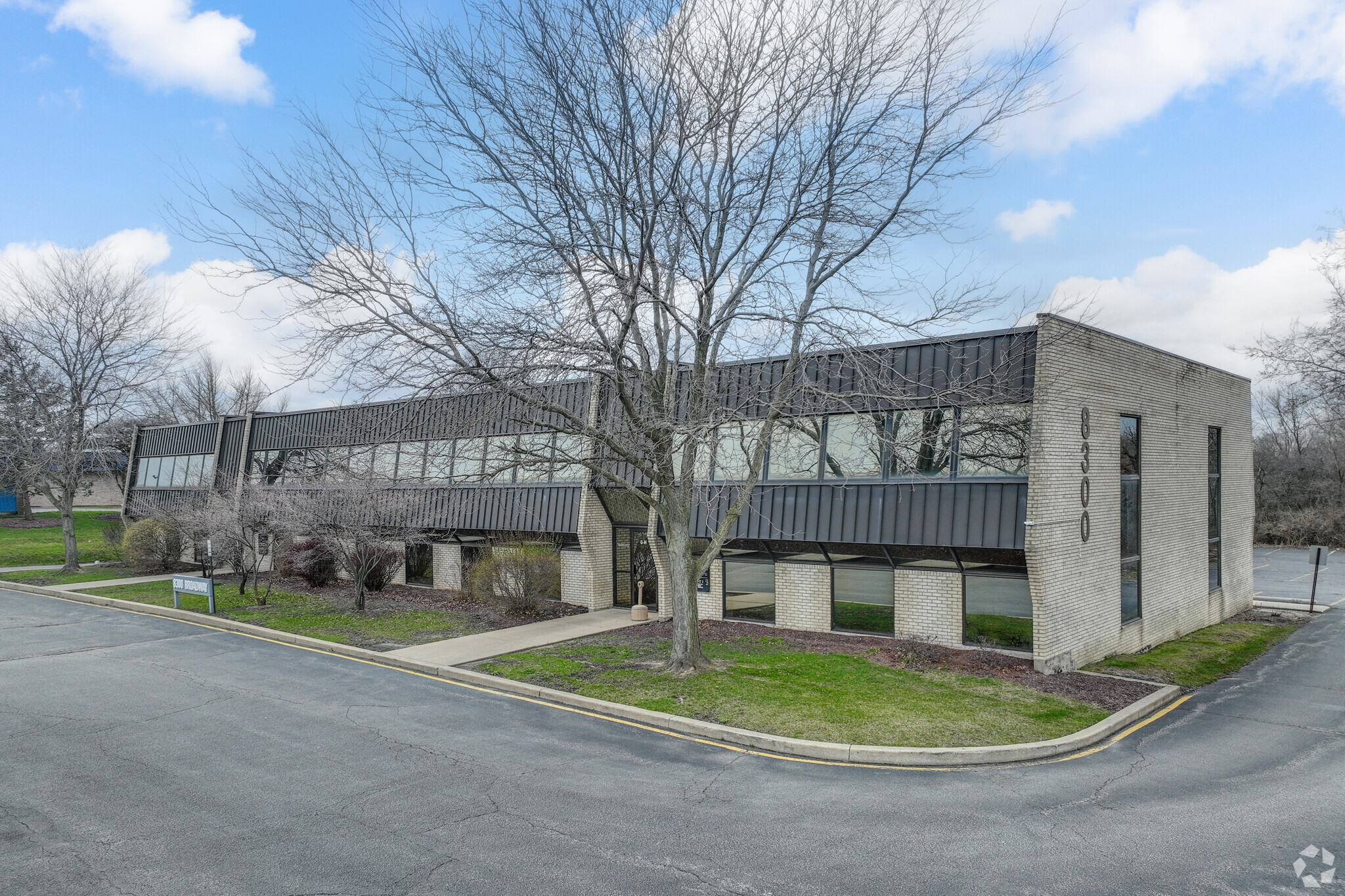 8300 Broadway St, Merrillville, IN for sale Primary Photo- Image 1 of 1