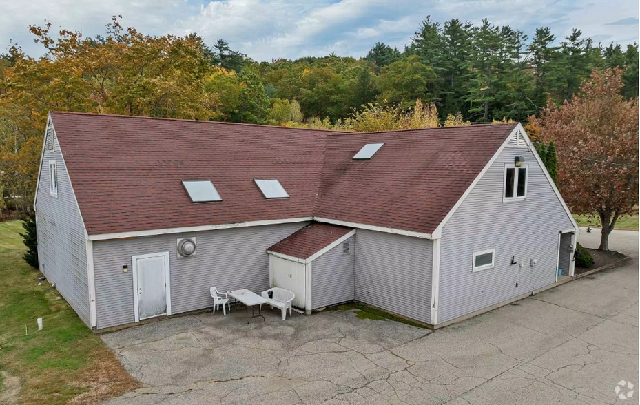 3 Maple St, Gilford, NH à vendre - Photo du bâtiment - Image 2 de 4