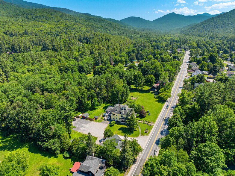1834 NY-73 Scenic, Keene Valley, NY à vendre - Aérien - Image 1 de 40