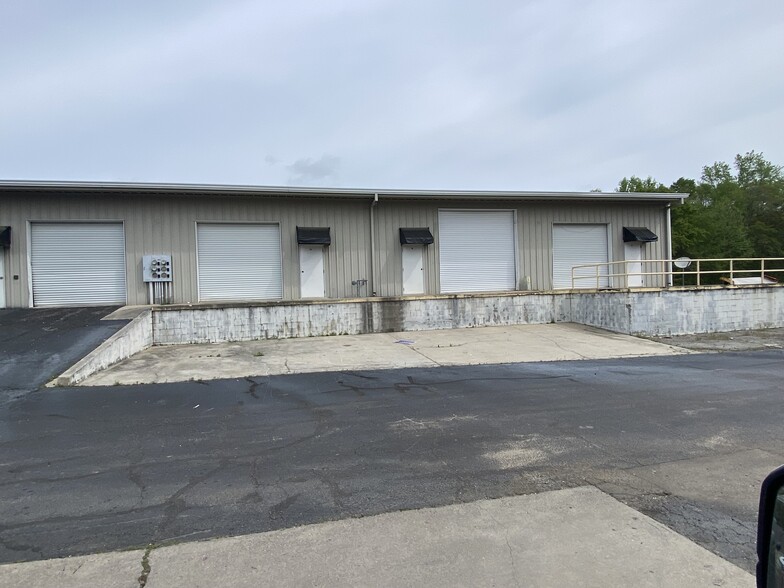 24 Joe Kennedy Blvd, Statesboro, GA for lease - Building Photo - Image 3 of 29