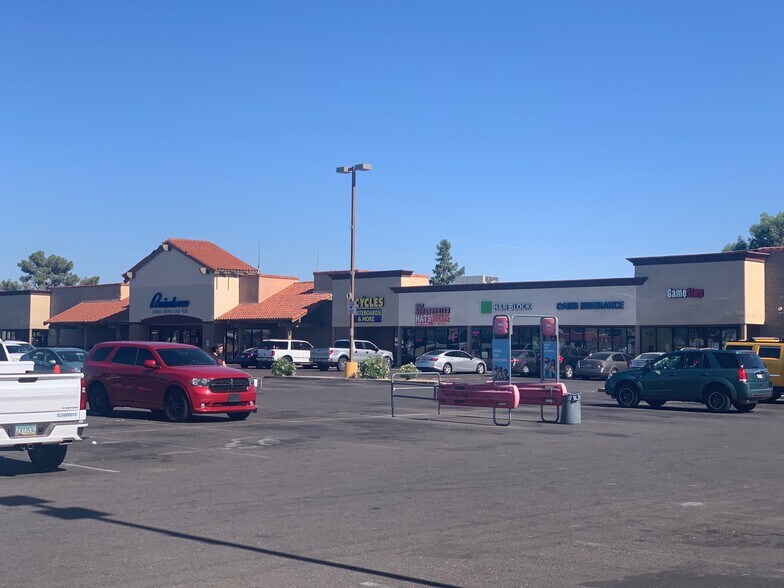 4305-4397 W Bethany Home Rd, Glendale, AZ à louer - Photo du bâtiment - Image 2 de 2