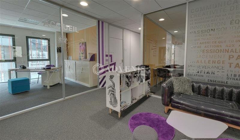 Office in Tours for lease Interior Photo- Image 1 of 12